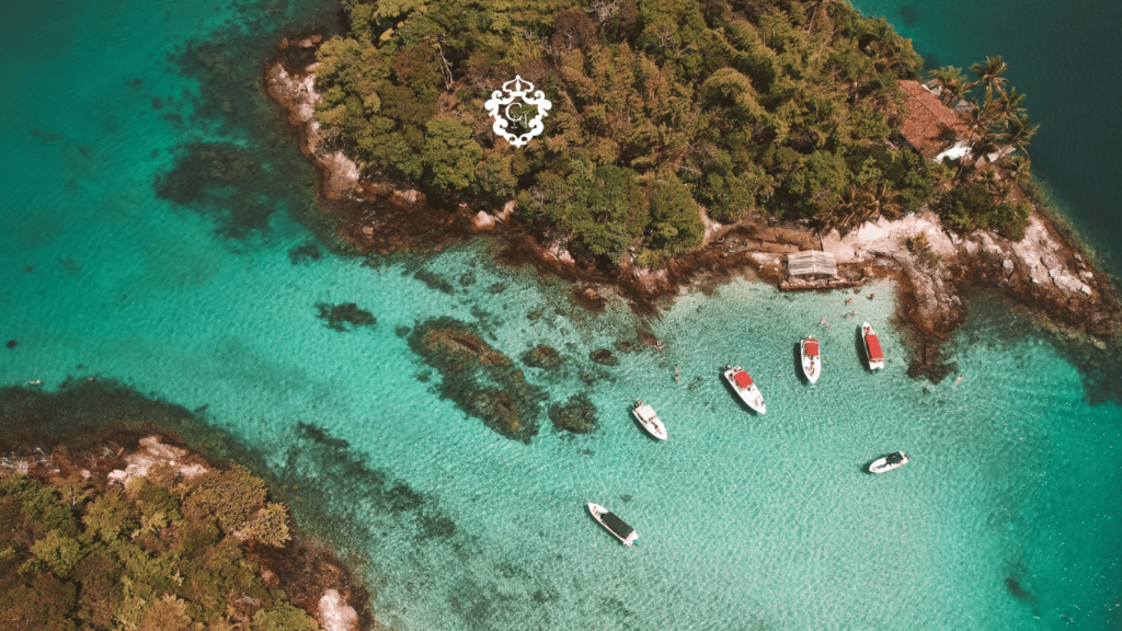 ilha dos cocos Paraty passeios de lancha